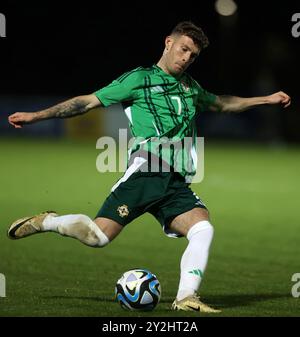 Charlie Allen, de l'Irlande du Nord, lors du match qualificatif du groupe F pour le championnat UEFA Euro U21 au Ballymena Showgrounds, dans le comté d'Antrim. Date de la photo : mardi 10 septembre 2024. Banque D'Images