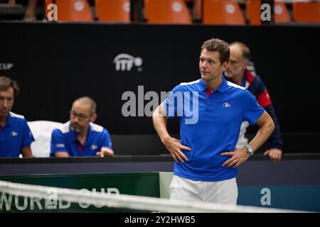 Valencia, Espagne. 10 septembre 2024. Paul Henri Mathieu capitaine de l'équipe de France vu lors de la finale de la Coupe Davis Groupe B match 1 en simple au Pabellon Fuente de San Luis. Thanasi Kokkinakis, de l'équipe australienne, a gagné 7-6, 7, 6 crédit : SOPA images Limited/Alamy Live News Banque D'Images