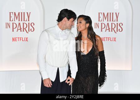 News - Emily à Paris tapis rouge Paul Forman et Ashley Park assistent Emily à Paris quatrième saison tapis rouge au Space Cinema Moderno Roma le 10 septembre 2024 à Rome, Italie Rome le Space Cinema Moderno Italie Copyright : xDomenicoxCippitellix/xLiveMediax LPN 1510901 Banque D'Images