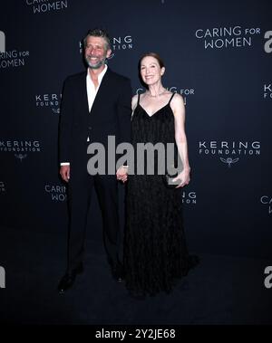 9 septembre 2024, New York, New York, États-Unis : Bart Freundlich et Julianne Moore assistent au troisième dîner annuel Caring for Women de la Fondation Kering à la piscine de New York. 9 septembre 2024. (Crédit image : © photo image Press via ZUMA Press Wire) USAGE ÉDITORIAL SEULEMENT! Non destiné à UN USAGE commercial ! Banque D'Images