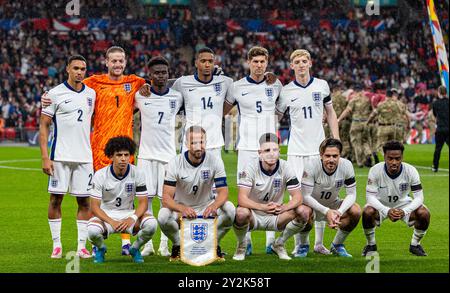 Londres, Royaume-Uni. 11 septembre 2024. Les Starters of England s'alignent avant le match du Groupe B2 de l'UEFA Nations League entre l'Angleterre et la Finlande à Londres, en Grande-Bretagne, le 10 septembre 2024. Crédit : Xinhua/Alamy Live News Banque D'Images