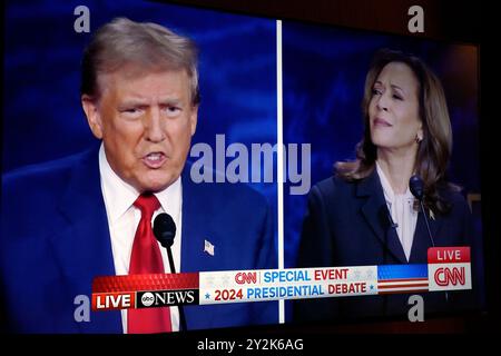 Washington, États-Unis. 10 septembre 2024. ABC organise un débat présidentiel entre le candidat républicain à la présidence, l'ancien président Donald Trump, et le candidat démocrate à la présidence, le vice-président Kamala Harris, à Philadelphie, en Pennsylvanie, le 10 septembre 2024. Photo de Yuri Gripas/ABACAPRESS. COM Credit : Abaca Press/Alamy Live News Banque D'Images