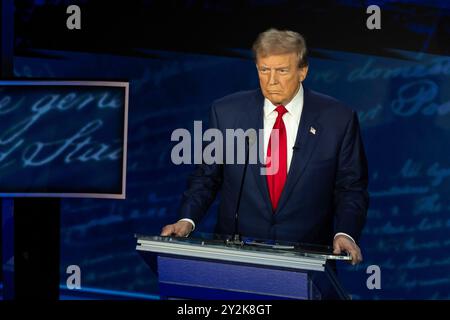 Philadelphie, Pennsylvanie, États-Unis. 10 septembre 2024. L’ancien président DONALD TRUMP sur scène lors du débat présidentiel d’ABC News. (Crédit image : © ABC News via ZUMA Press Wire) USAGE ÉDITORIAL SEULEMENT! Non destiné à UN USAGE commercial ! Banque D'Images