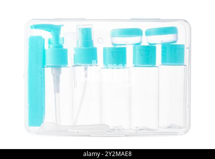 Trousse de toilette de voyage avec bouteilles et contenants de différentes tailles dans un sac à fermeture éclair transparent Banque D'Images