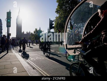 Les navetteurs matinaux dans le centre de Londres. Date de la photo : mercredi 11 septembre 2024. Banque D'Images