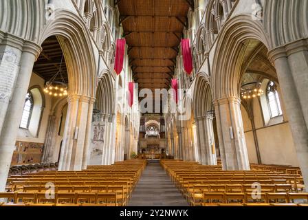 Intérieur de la cathédrale St Albans - intérieur de l'église abbatiale de St Alban, St Albans Hertfordshire Angleterre GB Europe Banque D'Images