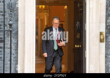 Londres, Angleterre, Royaume-Uni. 11 septembre 2024. Le premier ministre britannique KEIR STARMER est vu quitter 10 Downing Street pour la séance de questions du premier ministre. (Crédit image : © Tayfun Salci/ZUMA Press Wire) USAGE ÉDITORIAL SEULEMENT! Non destiné à UN USAGE commercial ! Banque D'Images