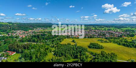 Vue aérienne du village marchand de Peißenberg en haute-Bavière Banque D'Images