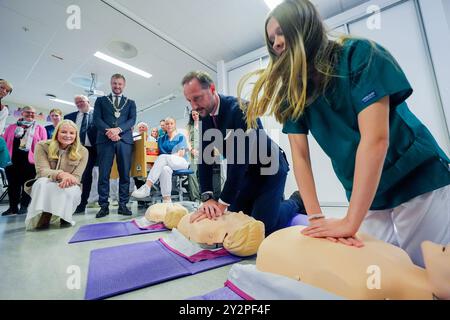 Storen 20240911. Le prince héritier norvégien Haakon et la princesse héritière mette-Marit visitent Storen lors de leur voyage à Trondelag. Photo : Lise Aaserud / NTB Banque D'Images