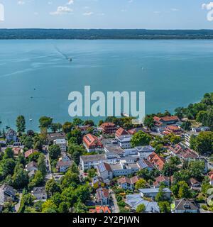 Vue de Herrsching sur la rive est du lac Ammersee dans la région de Fünfseenland Banque D'Images