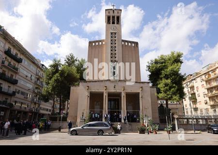 Palerme, Italie. 11 septembre 2024. nella foto la chiesa di San Michele Arcangelo Dove viene svolto il funerale di Maria Mattarella Funerali della nipote del presidente Sergio Mattarella Maria Mattarella figlia di Piersanti - Palermo - Mercoled&#xec ; 11 Settembre 2024 (photo Alberto LoBianco /Lapresse) funérailles de la petite-fille du président Sergio Mattarella Maria Mattarella Piersanti - Palermo - Palermo - mercredi, 11 septembre 2024/Lapresse (Alanco/Lapresse Banque D'Images