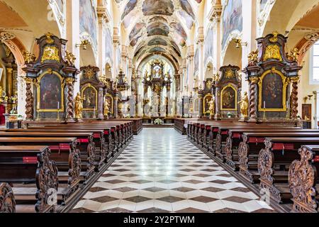 Prague, République tchèque - 30 mai 2024 : intérieur du monastère de Strahov, une abbaye prémonstratène située à Strahov, Prague, République tchèque Banque D'Images