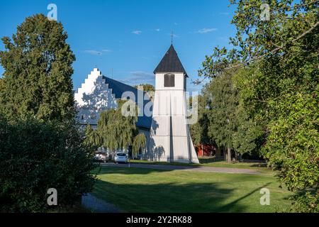 Idyllique petite ville Söderöoping en été. Söderköping est une ville médiévale historique et une destination de voyage populaire en Suède. Banque D'Images