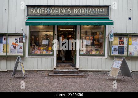 Idyllique petite ville Söderöoping en été. Söderköping est une ville médiévale historique et une destination de voyage populaire en Suède. Banque D'Images