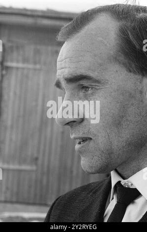 Réel 51-9-1971 : aucune aide à avoir. Enfant, Paul Martinsen souffrait d'épilepsie. Il s'est remis de deux opérations cérébrales et a demandé à la communauté de l'aide pour l'éducation. Au lieu de cela, il a été enfermé dans un établissement psychiatrique. De là, il s'est échappé - et plus tard s'est débrouillé seul. Il a maintenant poursuivi l'État pour 300 000 NOK. Photo : ODD Ween / Aktuell / NTB ***PHOTO NON TRAITÉE*** cette image est traduite automatiquement Banque D'Images