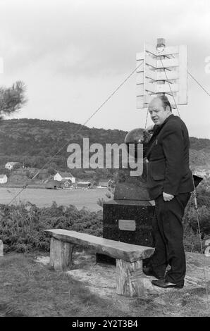 Courant 48B-4-1971 : zéro mètre au-dessus du niveau de la mer. Tregde, à quelques kilomètres de Mandal, a une fonction spéciale de station de mesure officielle des niveaux d'eau en Norvège. Une petite sphère et un appareil de mesure fournissent la base pour le niveau de hauteur dans nos cartes, triangulations et triangulations municipales. L'inertie est la zone la plus stable et convient bien comme « point zéro ». Oslo augmente, par exemple 4 millimètres par an. Photo : Sverre A. Børretzen / Aktuell / NTB ***PHOTO NON TRAITÉE*** le texte de cette image est traduit automatiquement Banque D'Images