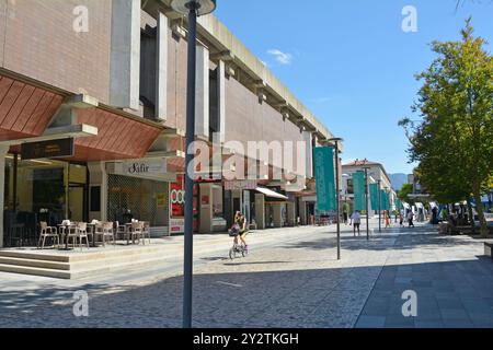 Nova Gorica, Slovénie - 7 septembre 2024. Bannières publicitaires de la capitale européenne de la culture 2025, organisée conjointement par Nova Gorica Slovénie et Gorizia Italie Banque D'Images