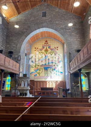 Drumcliffe, comté de Sligo, Irlande. 30 août 2024. 20240830 - vue intérieure face à l'Alter de l'église de membre Columba à Drumcliffe, comté de Sligo, Irlande. (Crédit image : © Chuck Myers/ZUMA Press Wire) USAGE ÉDITORIAL SEULEMENT! Non destiné à UN USAGE commercial ! Banque D'Images