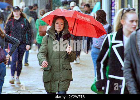 Édimbourg, Écosse, Royaume-Uni. 11 septembre 2024. Météo britannique : humide avec des averses intermittentes dans la capitale. Crédit Gerard Ferry/Alamy Live News Banque D'Images