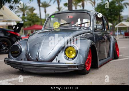 Détail d'une exquise Volkswagen type 1 restaurée et réglée sur hotrod avec suspension abaissée, Banque D'Images