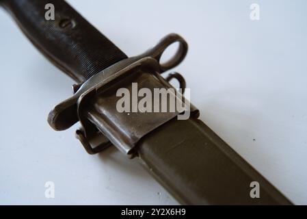 Gros plan du Bayonet de la seconde Guerre mondiale d'un soldat américain de 1943 Banque D'Images