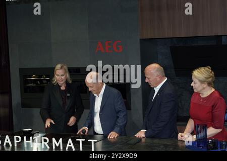 Berlin, Allemagne. 06 septembre 2024. Le chancelier allemand Olaf Scholz se présente jusqu'au gala d'ouverture et à une visite guidée de l'exposition IFA 100th anniversaire à Berlin, en Allemagne, le 6 septembre 2024. (Photo de Beata Siewicz/Pacific Press/Sipa USA) crédit : Sipa USA/Alamy Live News Banque D'Images