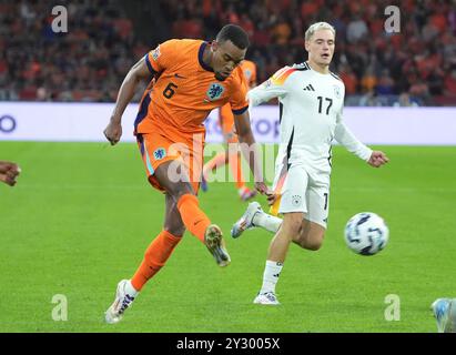 Ryan Gravenberch (NED) en action lors du match de l'UEFA Nations League opposant les pays-Bas et l'Allemagne à la Johan Cruijff Arena le 10 septembre 2024 à Amsterdam, pays-Bas photo SCS/AFLO (HOLLAND OUT) Banque D'Images