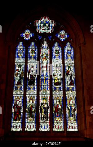 Les vitraux de l'amour de Dieu dans la cathédrale St Peters d'Adélaïde, Australie Banque D'Images