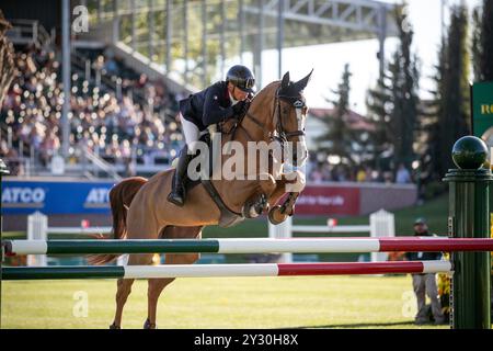 Calgary, Canada - 6 septembre 2024. Olivier Robert de France, pilote Fallowey Lyade, participe à la Tourmaline Cup 1.60m lors du CSIO Spruce Meadows Banque D'Images