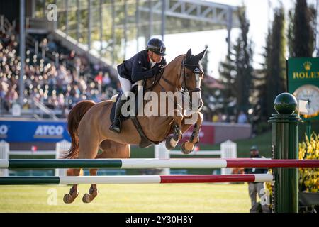 Calgary, Canada - 6 septembre 2024. Olivier Robert de France, pilote Fallowey Lyade, participe à la Tourmaline Cup 1.60m lors du CSIO Spruce Meadows Banque D'Images