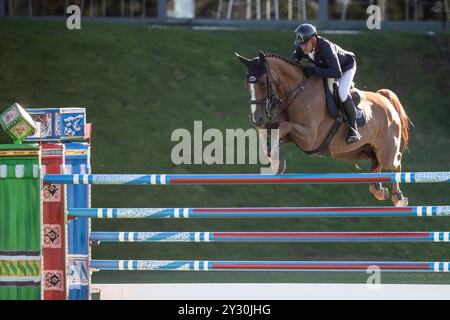 Calgary, Canada - 6 septembre 2024. Olivier Robert de France, pilote Fallowey Lyade, participe à la Tourmaline Cup 1.60m lors du CSIO Spruce Meadows Banque D'Images