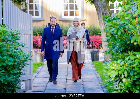 Trøndelag, 12/09/2024, Trondheim 20240912. Le prince héritier norvégien Haakon et la princesse héritière mette-Marit visitent Trondheim lors de leur voyage à Trondelag. Photo : Lise Aaserud / NTB crédit : NTB / Alamy Live News Banque D'Images
