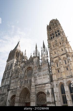 Rouen ; France - août 2024 : Cathédrale notre-Dame de Rouen Banque D'Images