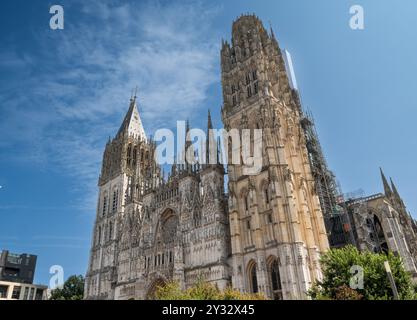 Rouen ; France - août 2024 : Cathédrale notre-Dame de Rouen Banque D'Images