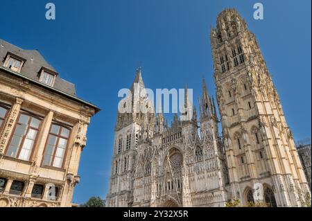 Rouen ; France - août 2024 : Cathédrale notre-Dame de Rouen Banque D'Images