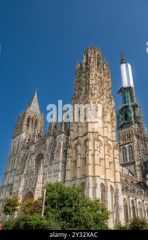 Rouen ; France - août 2024 : Cathédrale notre-Dame de Rouen Banque D'Images