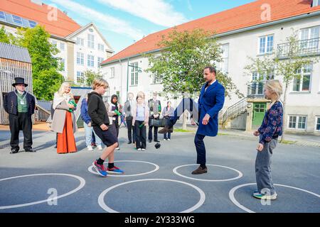 Trøndelag, 12/09/2024, Trondheim 20240912. Le prince héritier norvégien Haakon et la princesse héritière mette-Marit visitent Trondheim lors de leur voyage à Trondelag. Photo : Lise Aaserud / NTB crédit : NTB / Alamy Live News Banque D'Images