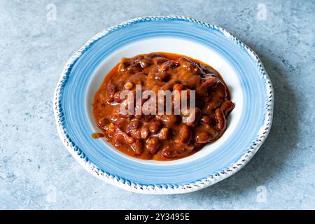 Chili Con Carne haricots mexicains soupe de haricots noirs avec haricots rouges. Cuisine traditionnelle. Banque D'Images