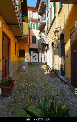 BELLAGIO, ITALIE -10 juillet 2024- vue de jour d'été de Bellagio, un village coloré sur le lac de Côme dans la province de Lecco dans la région italienne de Lombardie. Banque D'Images
