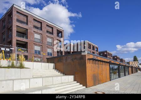 Nouvelle zone de développement de la ville de Hafen, sur le site de l'ancien port de neustaedter Elbhafen, Wohnungsbau Dresde, Dresde, Saxe, Allemagne, Europe Banque D'Images