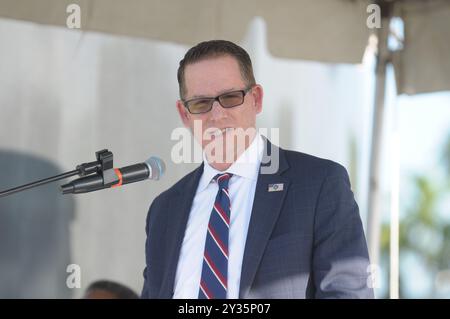 Miramar, États-Unis. 11 septembre 2024. MIRAMAR, FLORIDE - 11 SEPTEMBRE : Jeffery B. Veltri, agent spécial responsable du FBI, assiste à la cérémonie de commémoration 9/11 de la ville de Miramar et des vétérans au parc régional Miramar le 11 septembre 2024 à Miramar, en Floride. (Photo de JL/Sipa USA) crédit : Sipa USA/Alamy Live News Banque D'Images