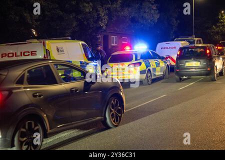 Brentwood Essex 12th Sep. 2024 la police d'Essex enquête sur un "incident grave" à Ingrave Road, Brentwood Essex. Il y a des spéculations locales selon lesquelles il pourrait s'agir d'un meurtre. Crédit : Ian Davidson/Alamy Live News Banque D'Images