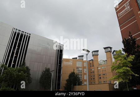 Bâtiments du campus de l'Université de Coventry Banque D'Images