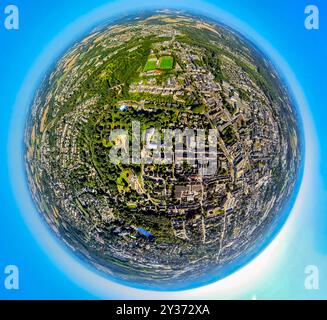 Luftbild, Ortsansicht Mitte mit Fußballstadion von-Böttinger-Platz, Erdkugel, Fisheye Aufnahme, Fischaugen Aufnahme, 360 Grad Aufnahme, minuscule monde, petite planète, fisheye Bild, , Velbert, Ruhrgebiet, Nordrhein-Westfalen, Deutschland ACHTUNGxMINDESTHONORARx60xEURO *** vue aérienne, centre de vue de la ville avec stade de football von Böttinger Platz, globe terrestre, image fisheye, image à 360 degrés, monde minuscule, petite planète, image fisheye, Velbert, région de la Ruhr, Rhénanie du Nord-Westphalie, Allemagne ACHTUNGxMINDESTHONORARx60xEURO Banque D'Images