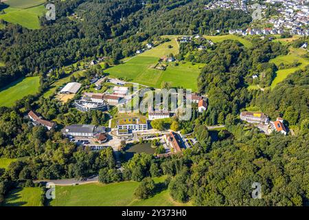 Luftbild, Gemeinde Bleibergquelle, Gemeinnützige Einrichtung, Baustelle und Renovierung mit Baugerüst, Velbert, Ruhrgebiet, Nordrhein-Westfalen, Deutschland ACHTUNGxMINDESTHONORARx60xEURO *** vue aérienne, Community Bleibergquelle, organisation à but non lucratif, chantier de construction et rénovation avec échafaudage, Velbert, région de la Ruhr, Rhénanie du Nord-Westphalie, Allemagne, EUTEMINESTHONORATIN60xORAXONXONXRENTIRONXRO Banque D'Images