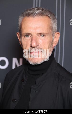 Paris, France, 12 septembre 2024. Lambert Wilson assiste à la première parisienne de la série dramatique de mode Apple TV 'la Maison' à l'Elysées Biarritz à Paris, France, le 12 septembre 2024. Photo de Jerome Dominé/ABACAPRESSCOM crédit : Abaca Press/Alamy Live News Banque D'Images