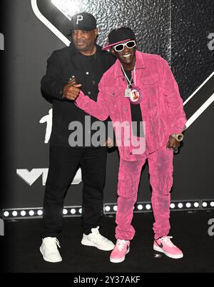 Elmont, États-Unis. 12 septembre 2024. Public Enemy - Chuck d et Flavor FLA assistent aux MTV Video Music Awards 2024 à l'UBS Arena le 9 septembre 2024 à Elmont, New York. Photo : Jeremy Smith/imageSPACEv/Sipa USA crédit : Sipa USA/Alamy Live News Banque D'Images