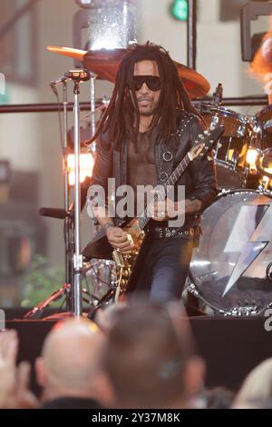 New York, USA, 12 septembre 2024 : Lenny Kravitz est vu en concert au Today Show le 12 septembre 2024 à New York. Photo : Giada Papini Rampelotto/EuropaNewswire Banque D'Images