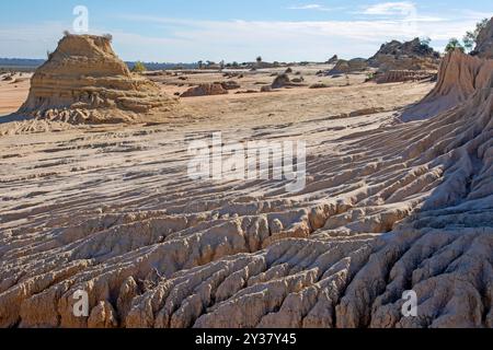 Formations sur les murs des dunes de Chine dans le parc national de Mungo Banque D'Images