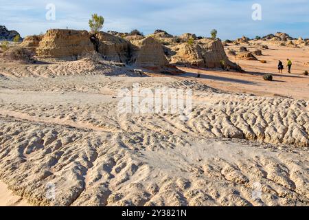 Formations sur les murs des dunes de Chine dans le parc national de Mungo Banque D'Images